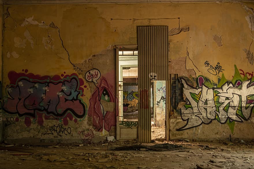 abandonné, pièce, graffiti, des murs, détruit, délabré, se ruiner, apocalyptique