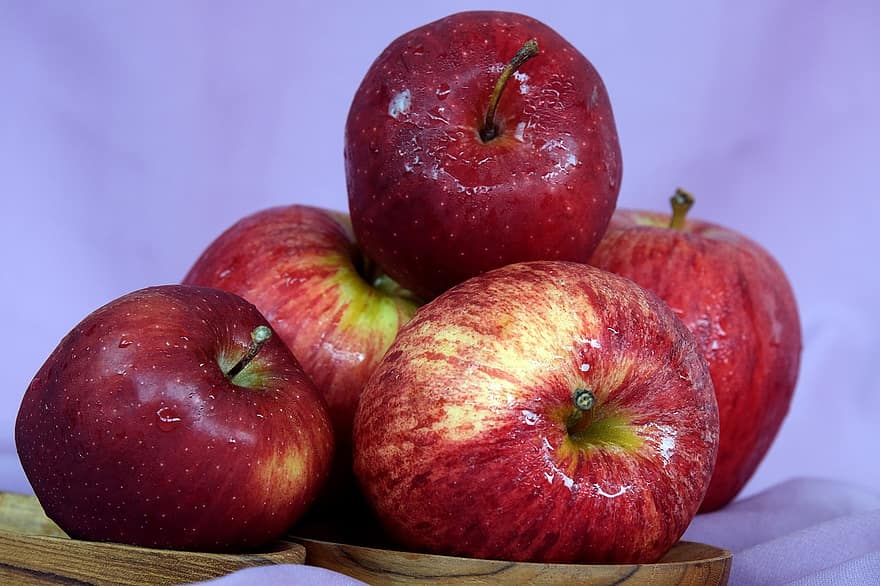 りんご、果物、静物、赤いりんご、フード、オーガニック、作物、健康、濡れている、フルーツ、鮮度
