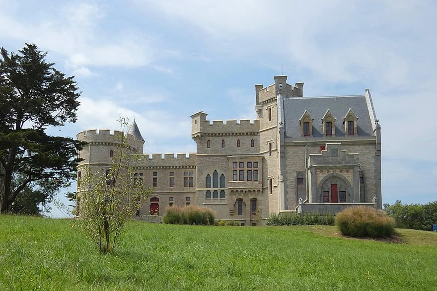 castle, victorian, neo-gothic, architecture, history, famous place, building exterior, outdoors, old, grass, built structure