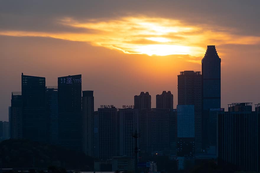 cidade, viagem, construção, estrutura, por do sol, crepúsculo, vista da cidade, skyline, guizhou, Guiyang, Centro Empresarial Maotai