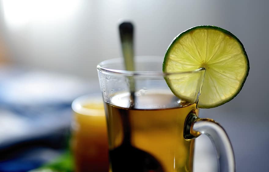 Lima, tee, té de hierbas, té con limón, limón, salud, gripe, enfermedad, frío, beber, vaso