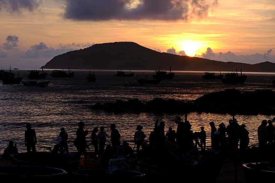 pesca, mattina presto, villaggio di pescatori, vita dell'isola, Alba, spiaggia, mare, tramonto, crepuscolo, nave nautica, silhouette