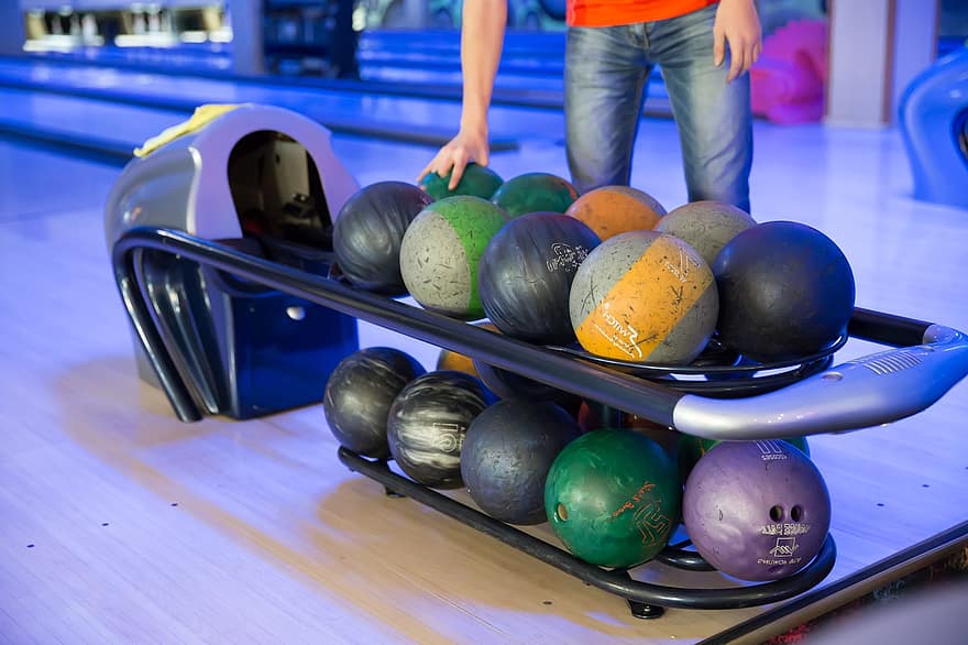 bowling, arena bowling, rekreasi, bola bowling