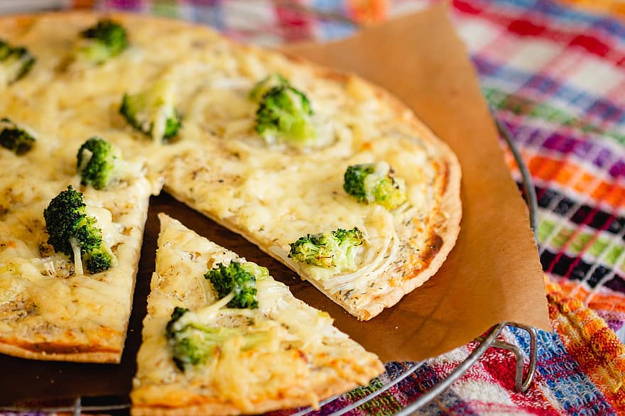 tarte flambée, mad, fad, Flammekueche, pizza, broccoli, ost, grøntsager, sund og rask, sprød, bagt