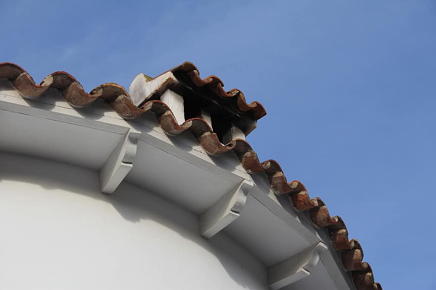 Chimney, Roof, Tile Roof, Vent, House, Home, Chalet