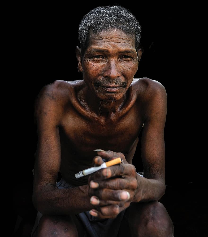 homem, face, gesto, expressão, sentado, pose, cigarro