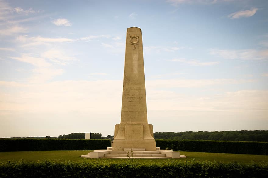 somme, Frankrijk, gedenkteken, eerste Wereldoorlog, ww1, begraafplaats, Brits, soldaten, graf, nieuw Zeeland, Delville