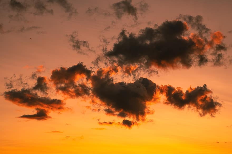 Clouds, Sky, Sunset, Dusk, Twilight, Meteorology, Atmosphere, Skyscape, Cloudscape, Afterglow, Backlighting