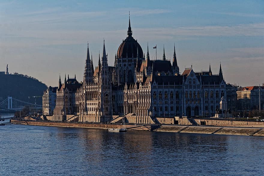 Budapeszt, Miasto, Węgry, parlament, Dunaj, rzeka, woda, architektura, budynek, znane miejsce, pejzaż miejski