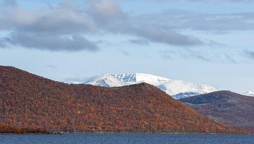 горы, озеро, осень, Лапландия, березы, Финляндия, Килписйарви, природа, гора, пейзаж, воды