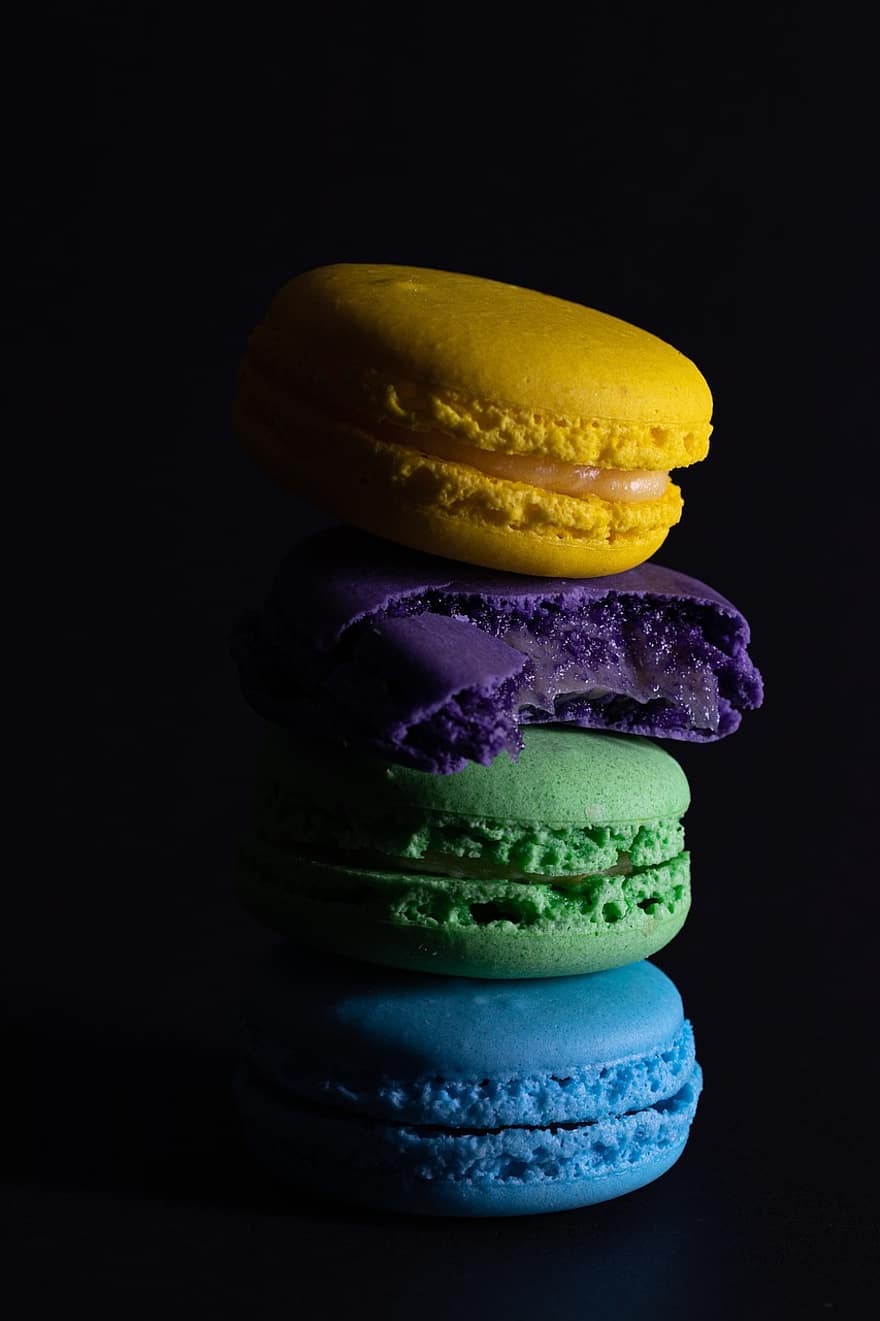 Macarons, Sweets, Cookies, Biscuits, Sweetness, Nibble, Dessert, Pastries, Food, Delicious, French
