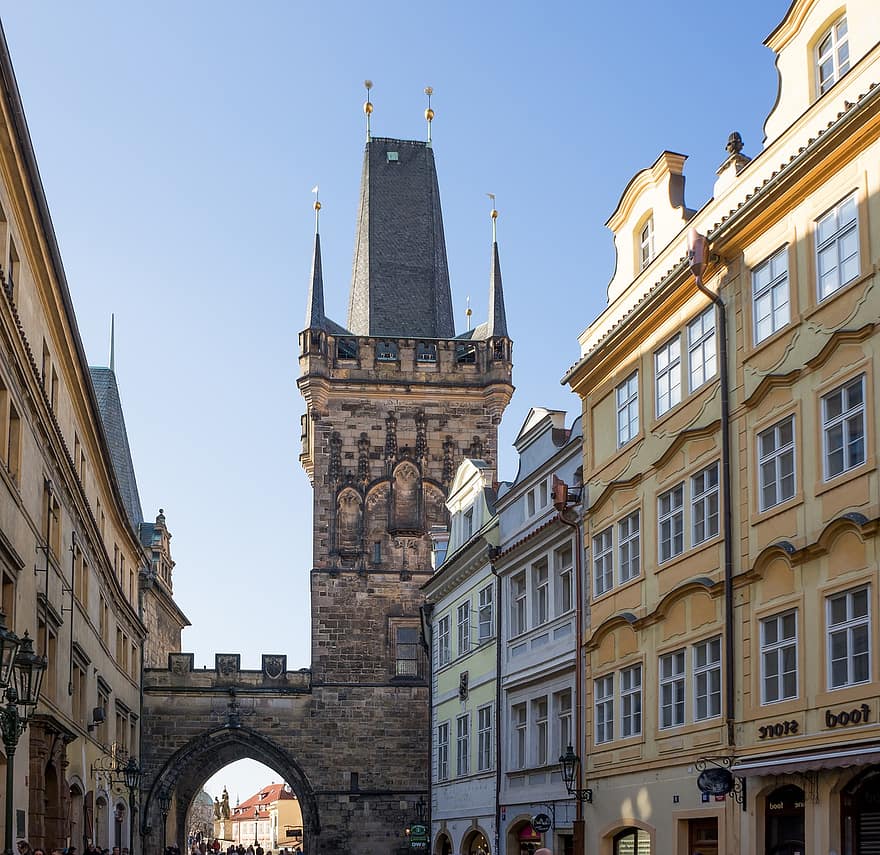 Prága, Cseh Köztársaság, Európa, főváros, Praha, torony, hídtorony, történelmi központ, épület, építészet, házak