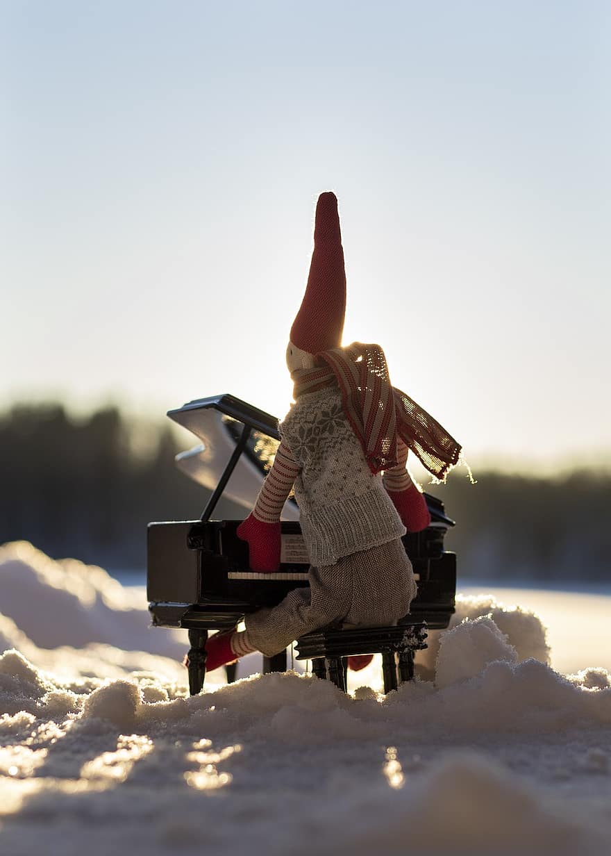 ziemā, sniegs, elfs, klavieres, Ziemassvētki, raksturs, saule, spēlē, viens cilvēks, bērns, smaidoši