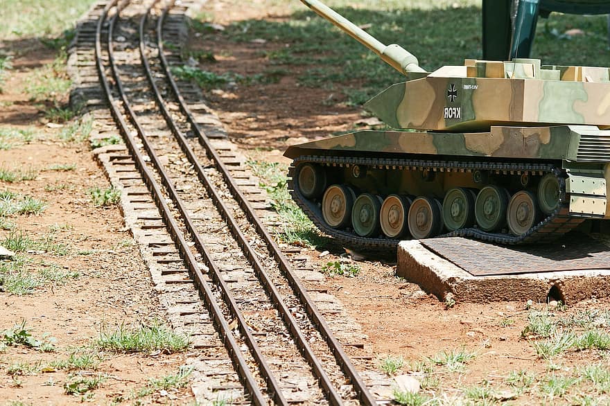 Modeltank, tank, leger, Kosovo Force, luipaard, kopie, spoor, torentje, camouflage, gepantserd, modeltreinbaan