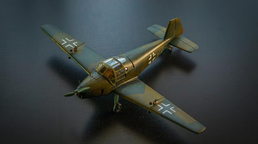 Bücker, Bü 181, Bestmann, Panserkampeskadron, modellering, miniature, hobby, historisk, fly, træningsfly, propel