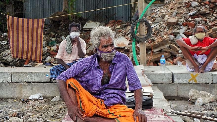 Керала, старые люди, маска для лица, пожилые люди, COVID-19, пандемия, коронавирус, Индия, на открытом воздухе, люди, культуры