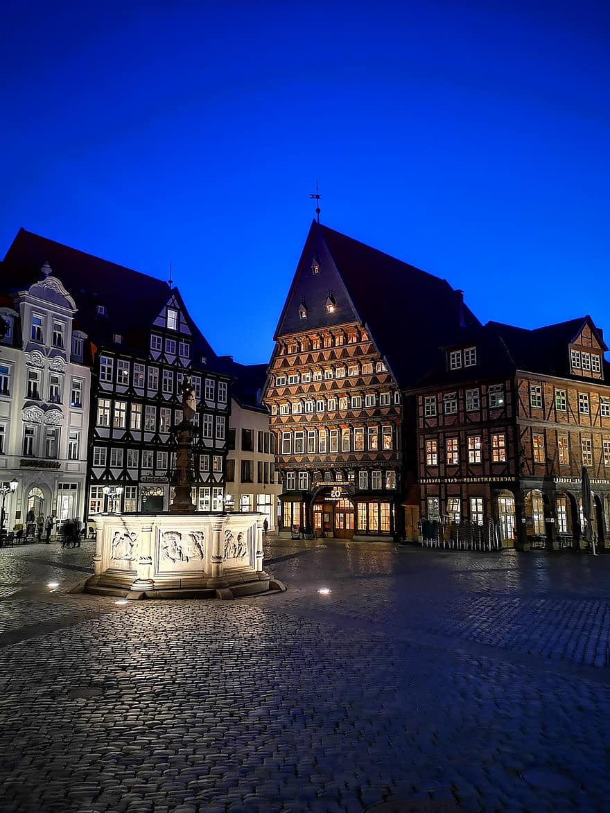 Miasto, podróżować, turystyka, Europa, kratownica, Hildesheim Niemcy, budynek, rynek, noc