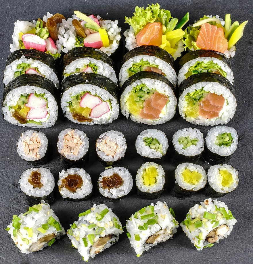 sushi, sushi rolky, california maki, japonské jídlo, japonská kuchyně, kalifornie rolích, jídlo, plody moře, gurmán, svěžest, kultur