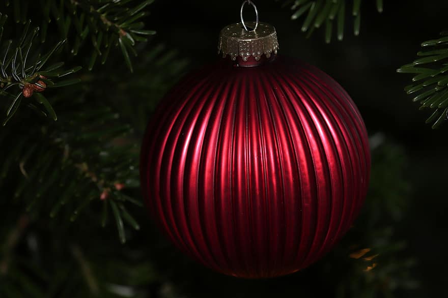 Bola navideña, Navidad, ornamento, árbol de Navidad, chuchería, adorno rojo, Decoración navideña, decoración, celebracion, árbol, de cerca