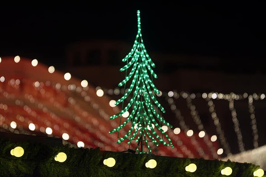 ağaç, süs, dekorasyon, Noel, yeşil, ışıklar, bokeh, gece, Bayram sezonum, aydınlatılmış, kutlama