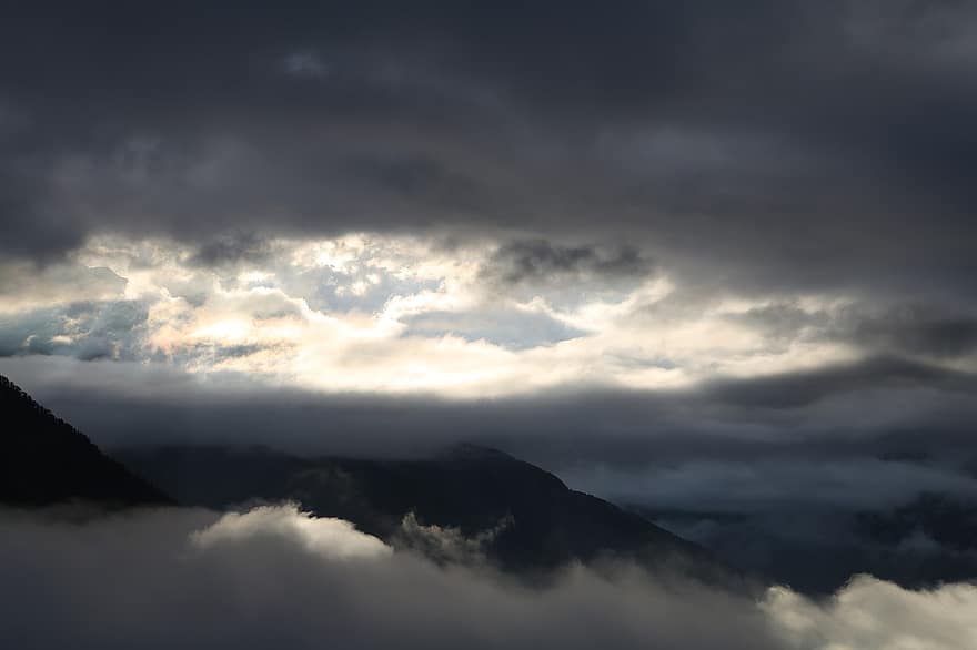 ciel, des nuages, la nature, paysage, Montagne, Alpes, nuage, Météo, sommet de la montagne, brouillard, chaîne de montagnes