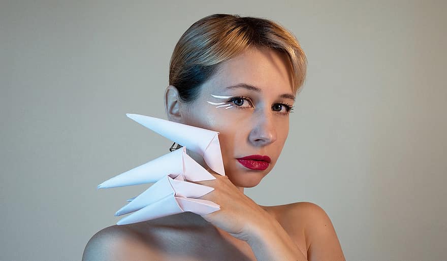 Woman, Model, Beauty, Portrait, Female, Girl, Makeup, Put Up, Claws, Origami, Posing