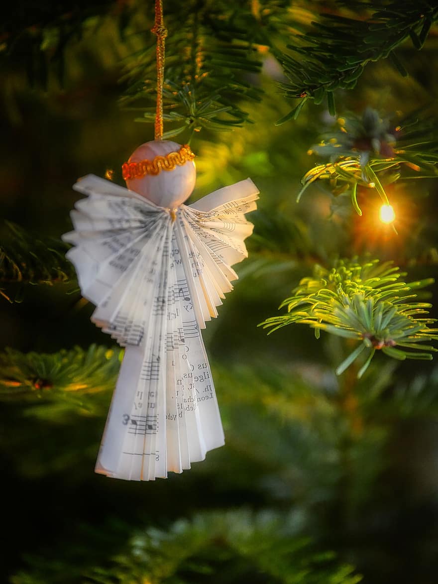 ange, papier, plié, Feuille de chanson, décorations de Noël, aiguilles de pin, branches de sapin