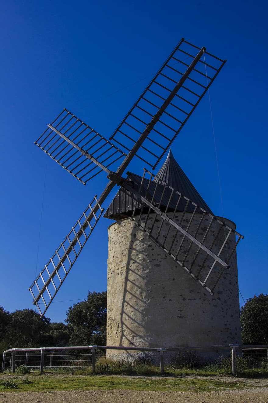 Moulin à vent, éolienne, énergie renouvelable, agriculture, environnement, paysage