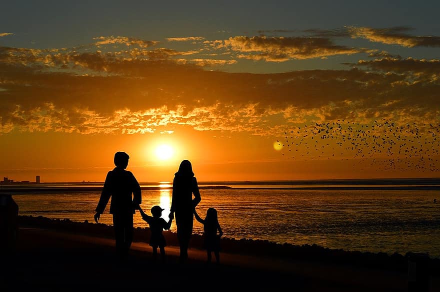 auringonlasku, perhe, ranta, siluetti, meri, valtameri, loma, isä, äiti, lapset, loma-