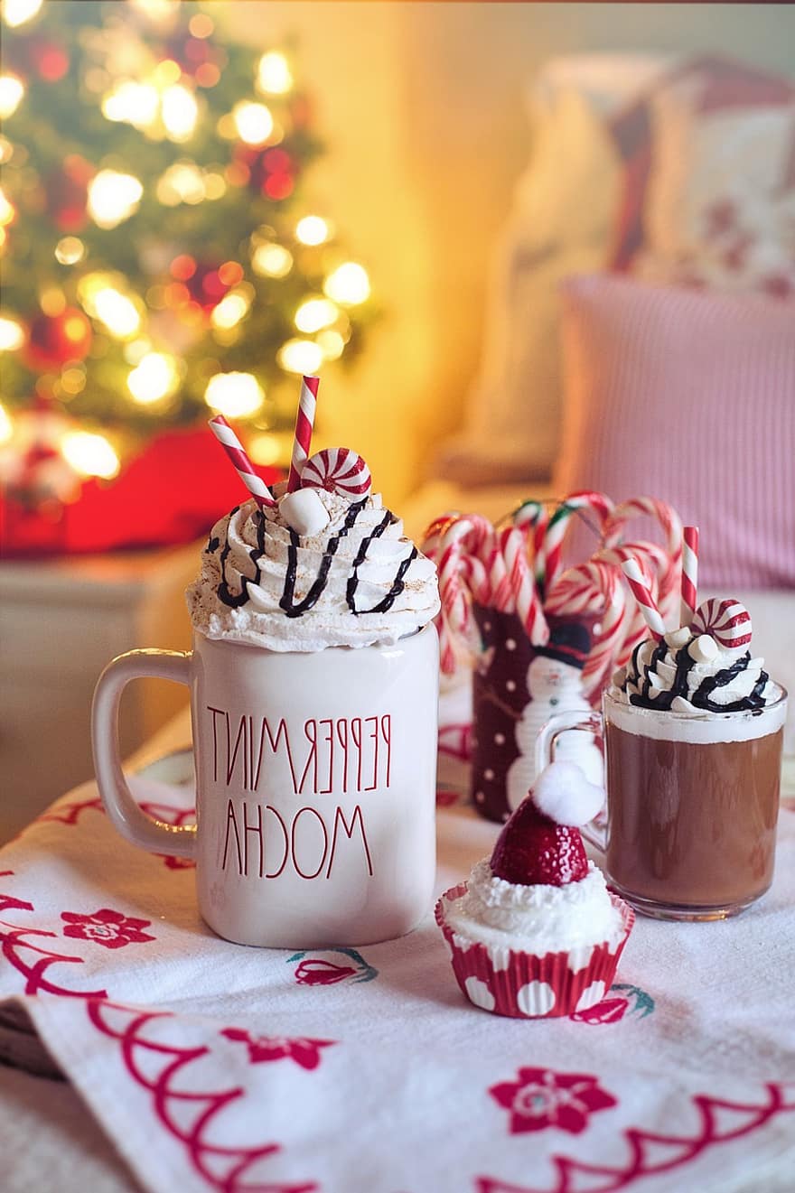drankjes, warme chocolademelk, hete chocolademelk, traktatie, Kerstmis, slaapkamer, mokken, ontbijt, knus, warme coco, ochtend-