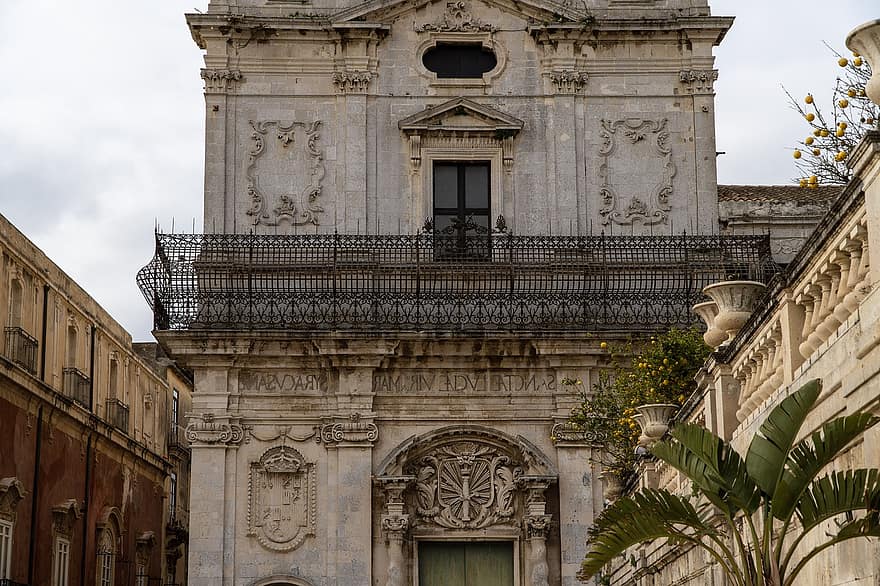 Sisilia, Italia, Siracusa, Ortigia, veistos, vanha, arkkitehtuuri, kuuluisa paikka, kristinusko, rakennuksen ulkoa, historia