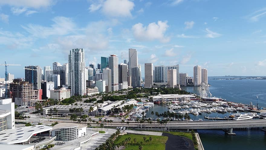 Miami, Bayside, ville, immeubles, Port, baie, mer, océan, grattes ciels, l'horizon, paysage urbain