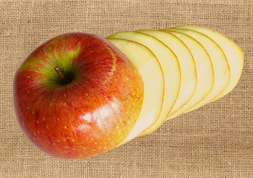 ābolu, augļi, ēdiens, veselīgi, bioloģiski, šķēlēs, nogatavojies, svaiga, ražu, svaigumu, tuvplāns