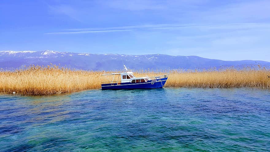 innsjø, båt, landskap, blå, farge, gul, himmel, fjell, snø, Ohrid, Nord-Makedonia