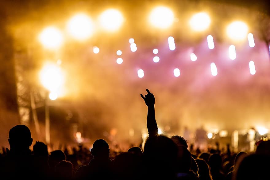 コンサート、観客、群集、人、祭り、ライブバンド、パフォーマンス、イベント、ライブイベント、ライブパフォーマンス、ステージ