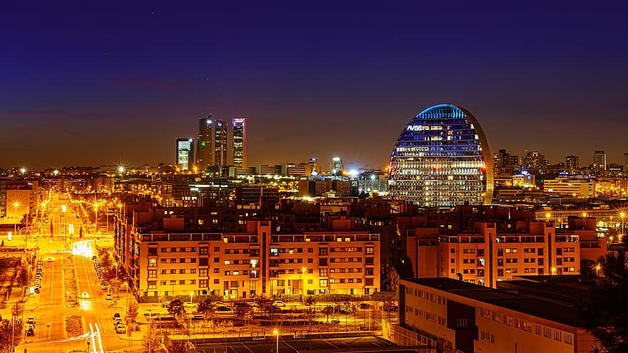 Miasto, podróżować, turystyka, Madryt, Budynki, miejski, noc, Hiszpania, osiedle mieszkaniowe, oświetlenie