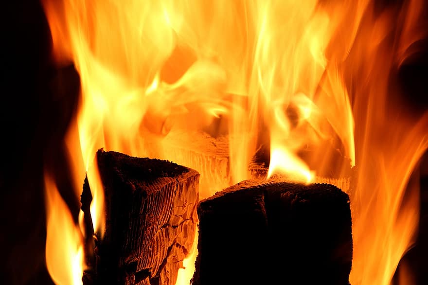 ild, træ, flammer, Log stearinlys, Skovhuggerlys, røg, brænding, varm, mørk, flamme, naturligt fænomen