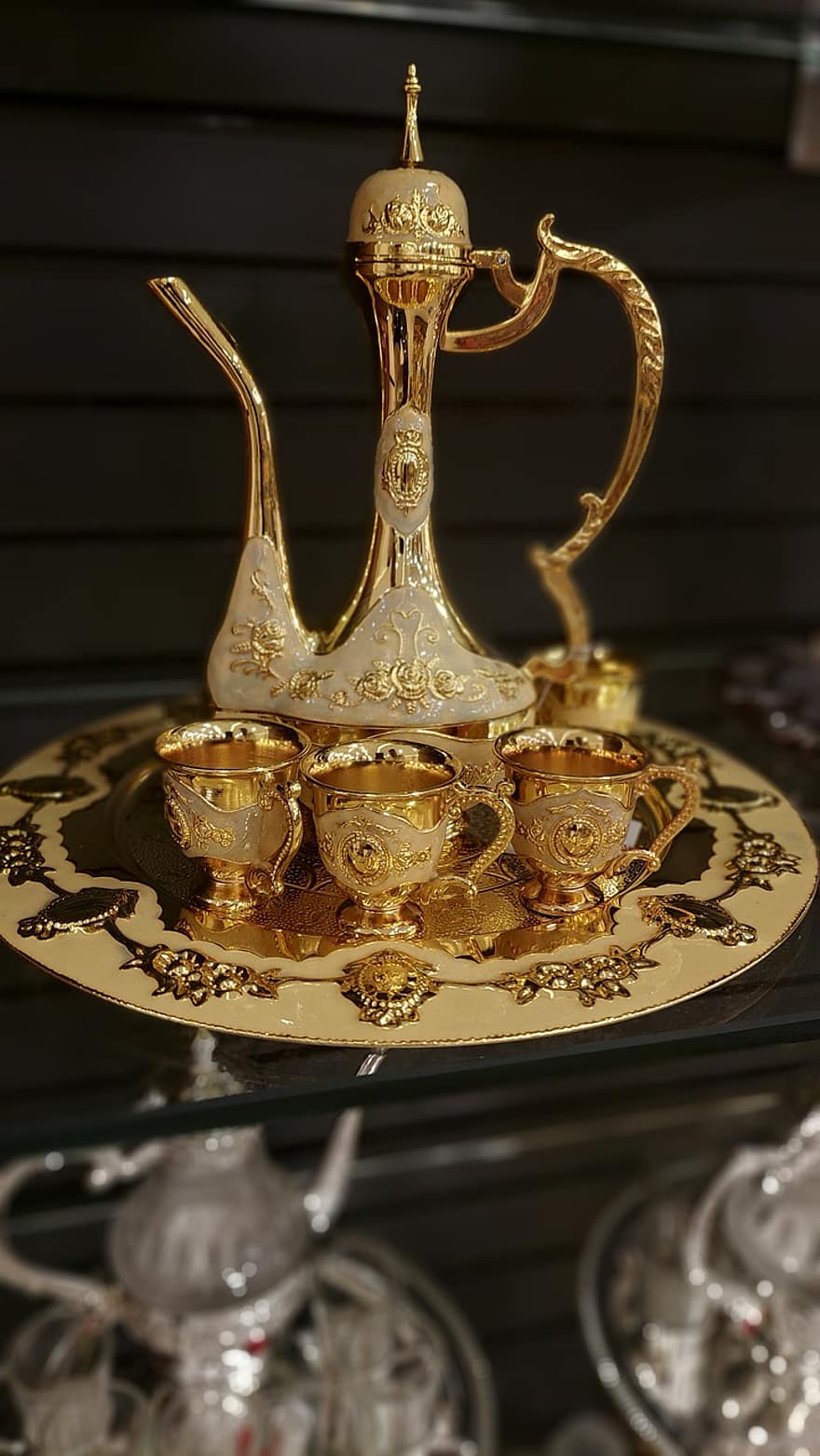 Ấm trà vàng, bộ trà, Bộ trà trang trí công phu, các nền văn hóa, trang trí, vàng, đồ cổ, cận cảnh, sáng bóng, kim loại, quà lưu niệm