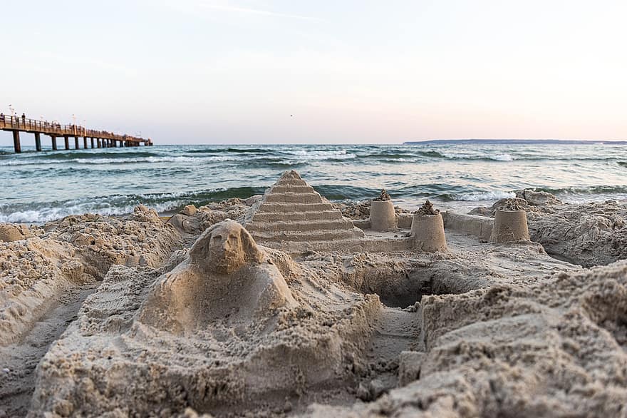 песочное искусство, скульптура из песка, пирамиды, сфинкс, песок, заход солнца, пляж, воды, море, океан, Изобразительное искусство