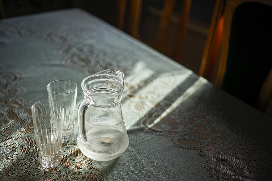 水差し、ガラス、テーブル、テーブルクロス、素朴な