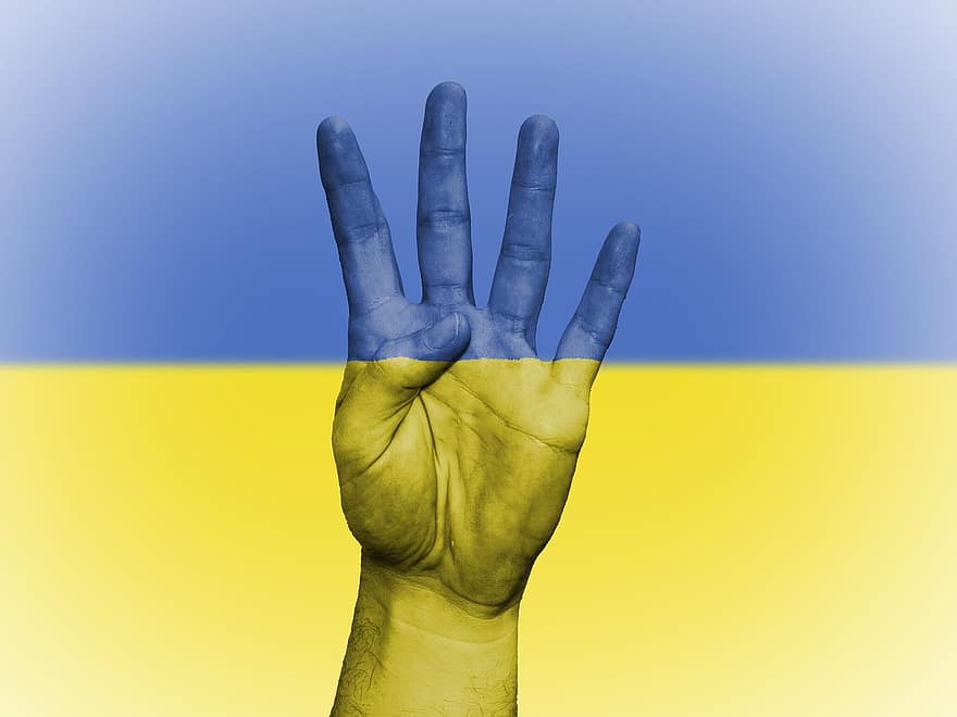 Ukraine, Flagge, Hand, vier, ukrainisch, menschliche Hand, Patriotismus, Symbol, Erfolg, nationales Wahrzeichen, Männer