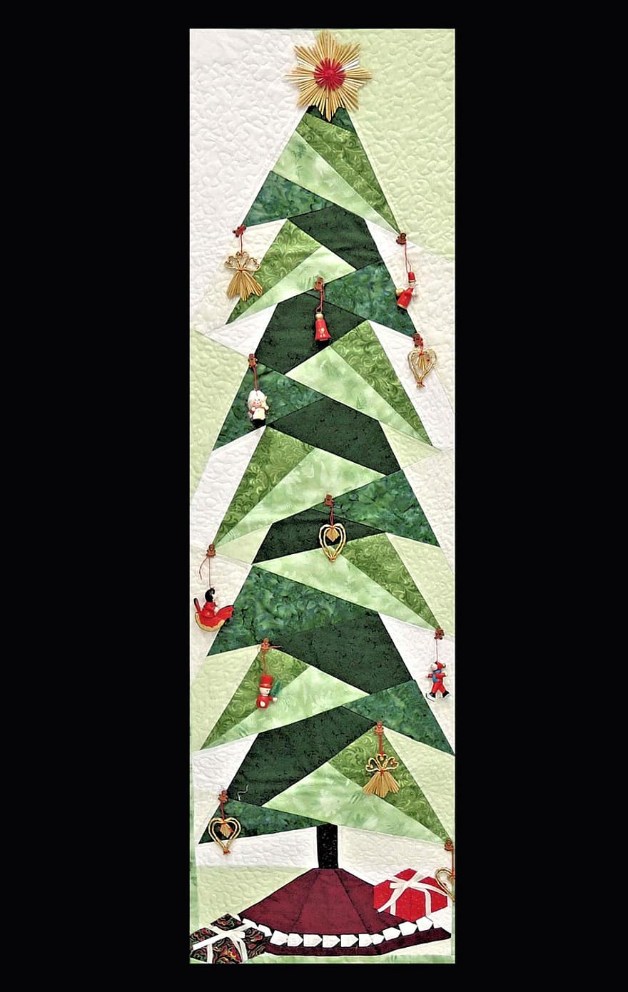 Juletrehåndverk, stoff, sy, kunst, ornamental, vegg hengende, svart tre