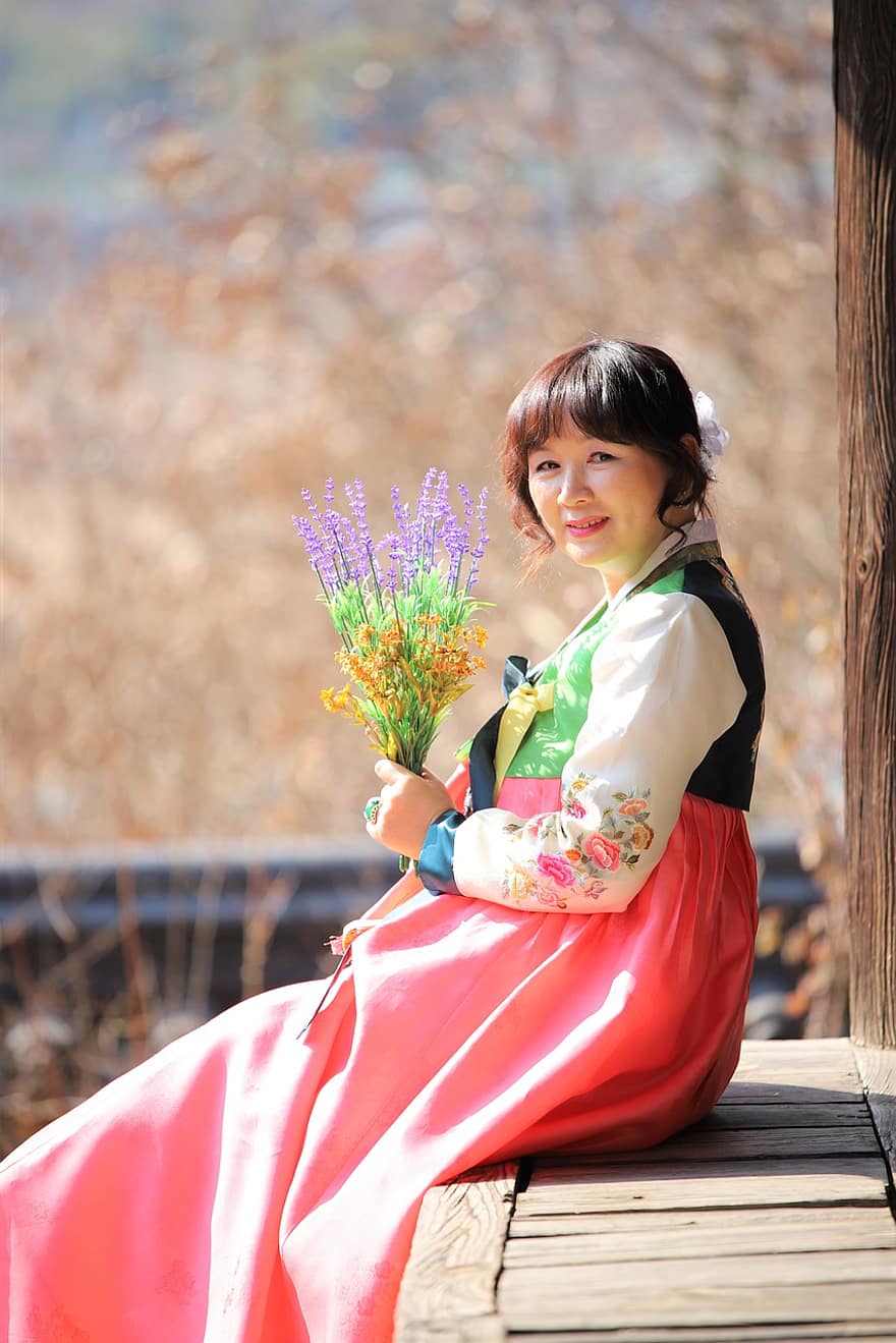 Frau, Mode, Hanbok, traditionelle Kleidung, traditionell, wunderschönen, Pose, Modell-, Blumen, Porträt, draußen
