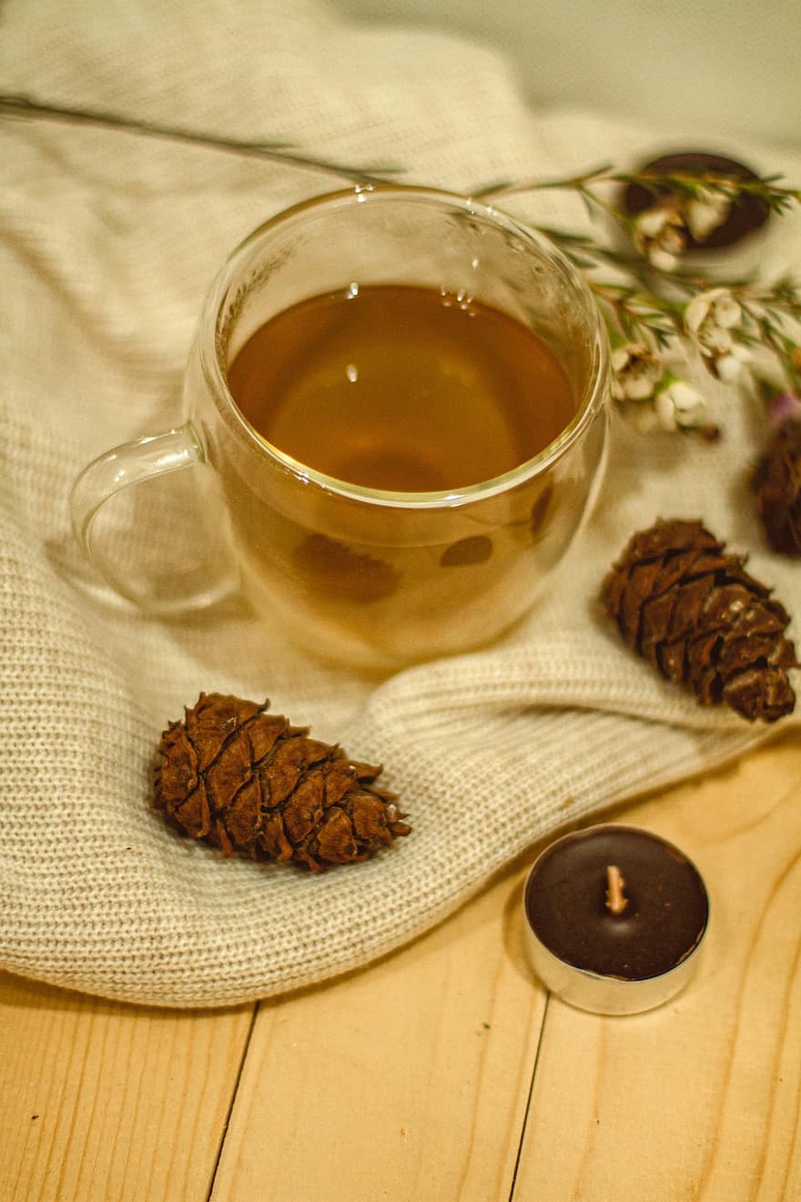 चाय, कप, पीना, कांच, मोमबत्ती, चाय की मोमबत्ती, देवदारू शंकु, फूल, गर्म चाय, देहाती, लकड़ी