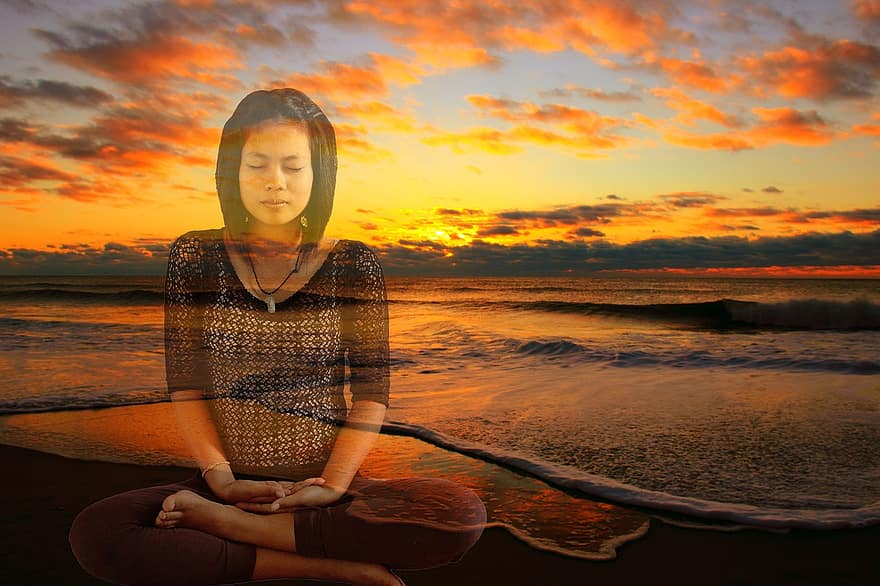 mediterar, solnedgång, meditation, yoga, natur, fred, hälsa, övning, meditation natur, kvinna, koppla av