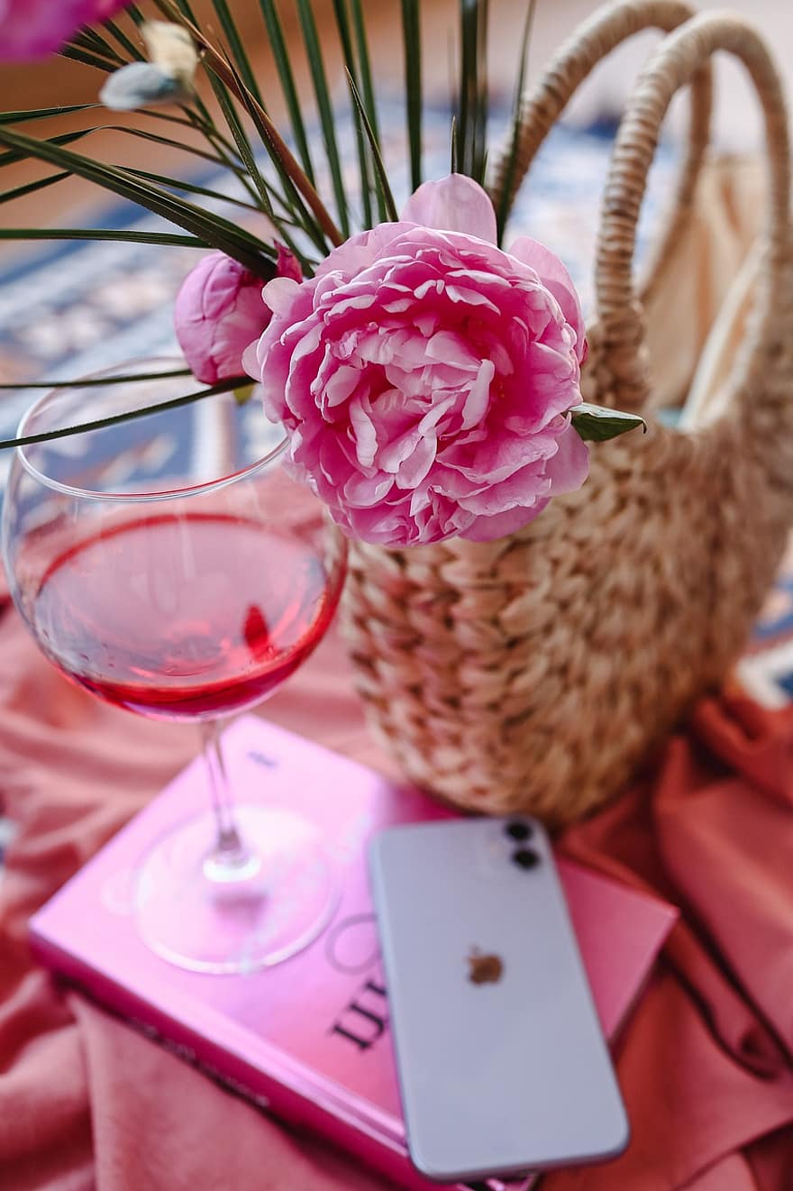 rosa, fiore, smartphone, bere, rosa fiorita, petali, petali di rosa, fioritura, fiorire, flora, tavolo