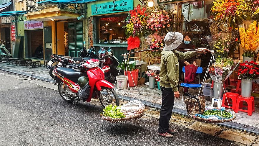 Vietnã, Hanói, estrada, comerciantes de rua, culturas, vida urbana, viagem, cesta, homens, editorial, varejo