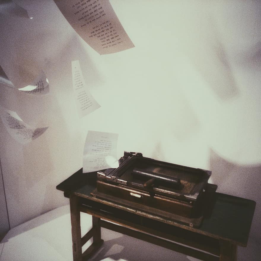 Schreibmaschine, Papier-, holzig, klassisch, Schatten