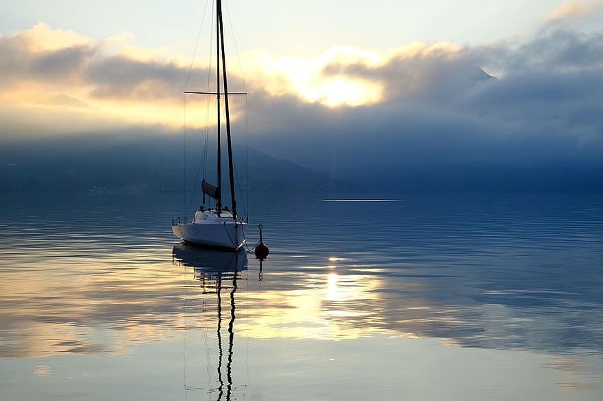 innsjø, båt, tåke, solnedgang, refleksjon, seilbåt, seiling, vann, skumring, kveld, natur