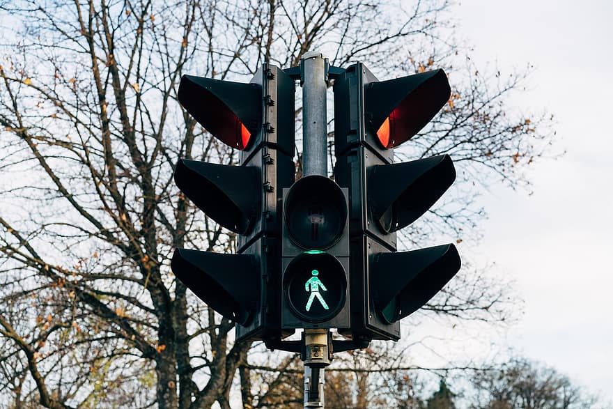 Semafor, pouliční osvětlení, přechod pro chodce, provoz, silničního provozu